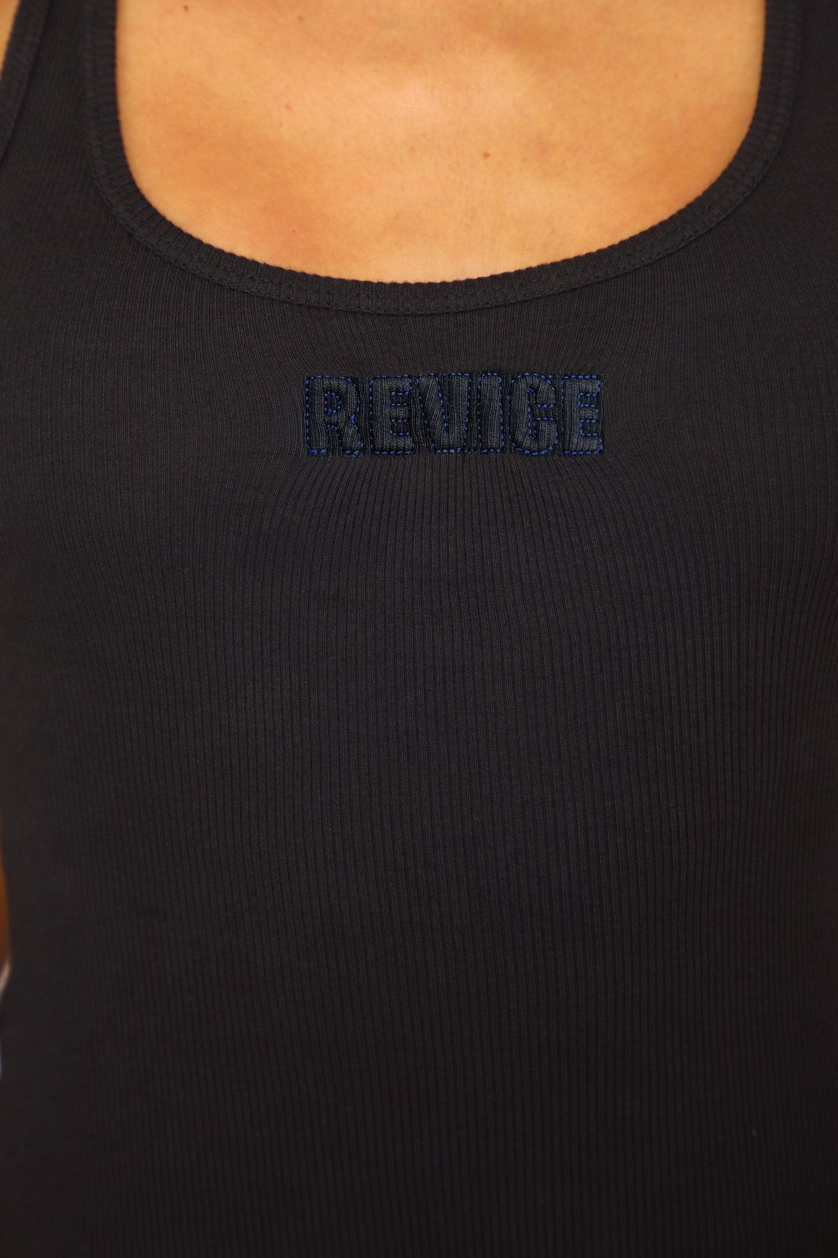 DEVON TANK / A-LIST CHARCOAL
