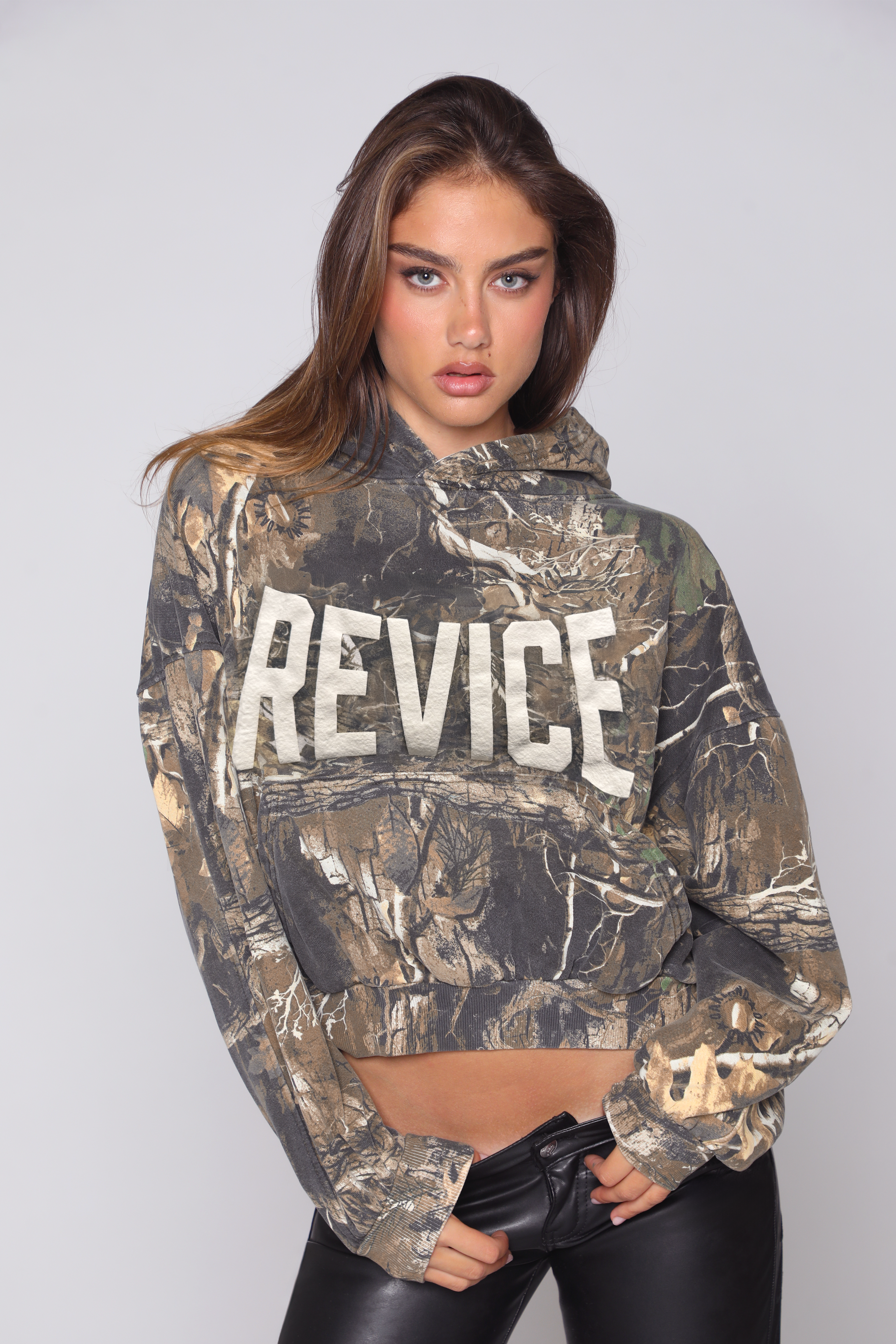 THE HILLS HOODIE / OAKLAND